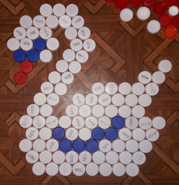 Из пластиковых пробок