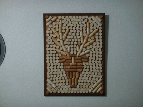Панно из винных пробок