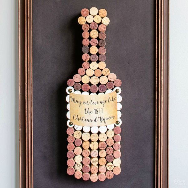 Панно из пробок