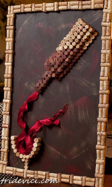 Панно из винных пробок