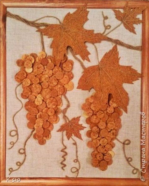 Виноград из винных пробок