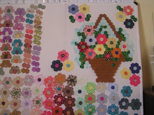 Аппликация из шестиугольников