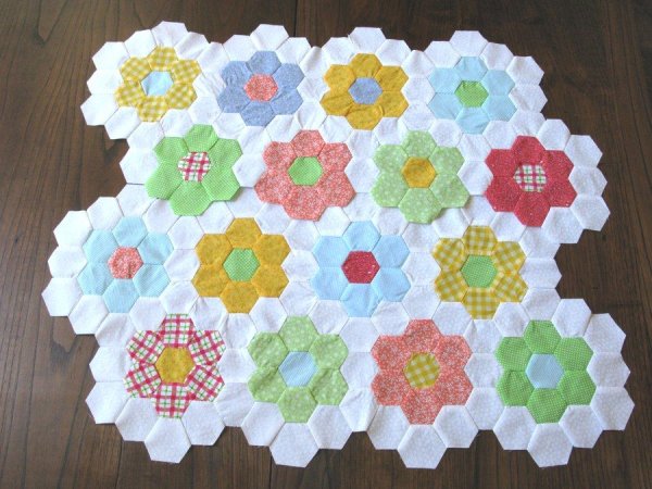 Лоскутное одеяло из шестиугольников