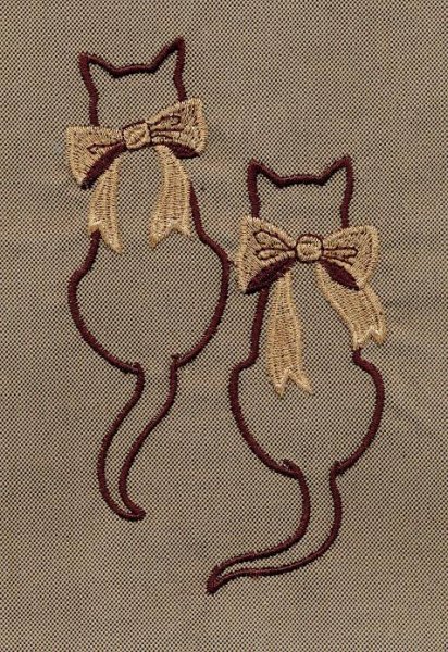 Вышивка на вязаных вещах