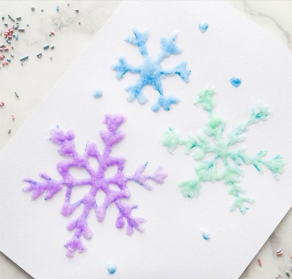 Снежинка из соли и клея