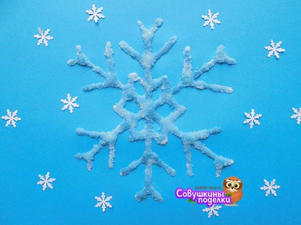 Рисование снежинки солью старшая группа