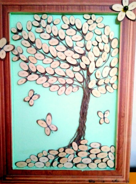 Коллаж из спилов веток