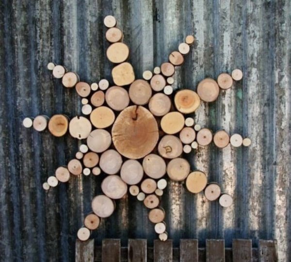 Украшения из спилов дерева