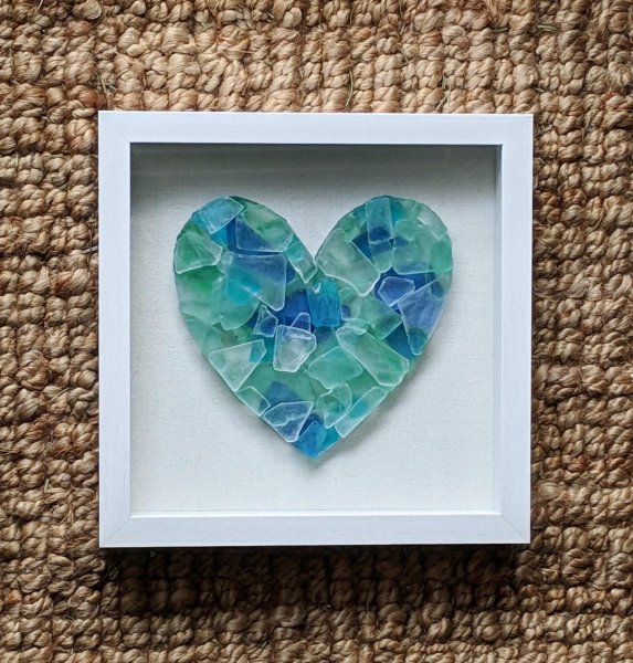 Мозаика из морских стеклышек