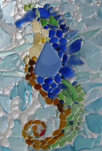 Панно из морских стеклышек