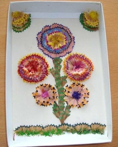 Цветок из стружки карандаша