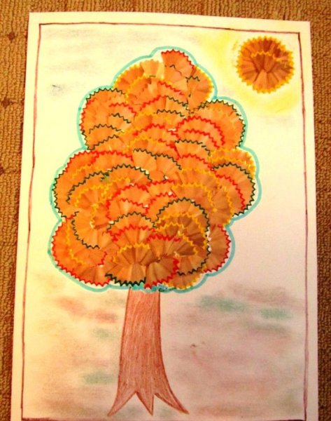 Аппликация из карандашной стружки