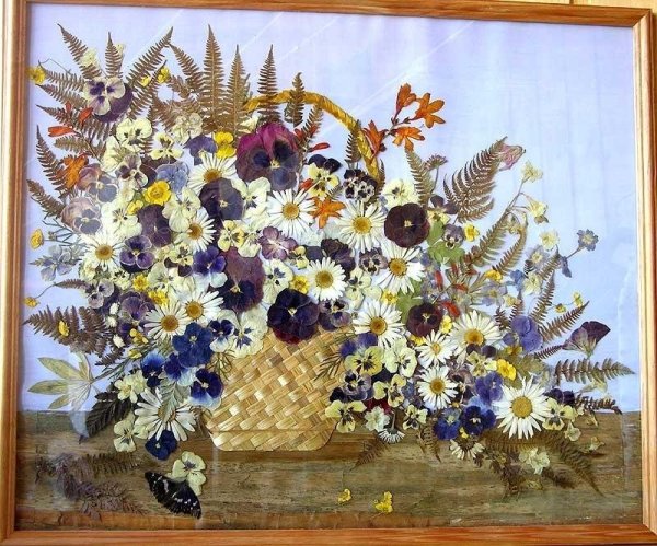 Панно из природного материала