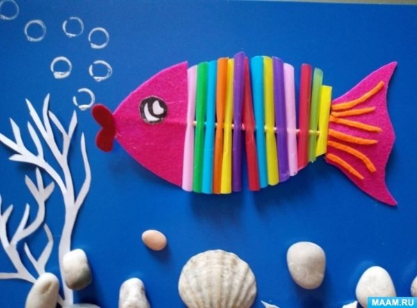Рыба из коктейльных трубочек