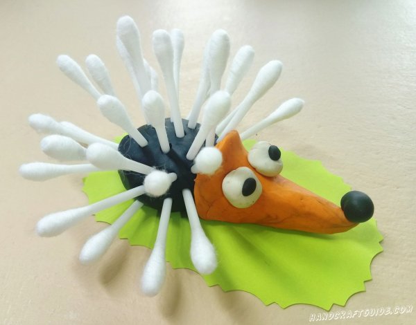 Поделка из ватных палочков