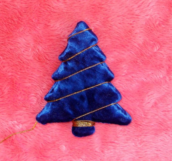 Новогодние игрушки из велюра