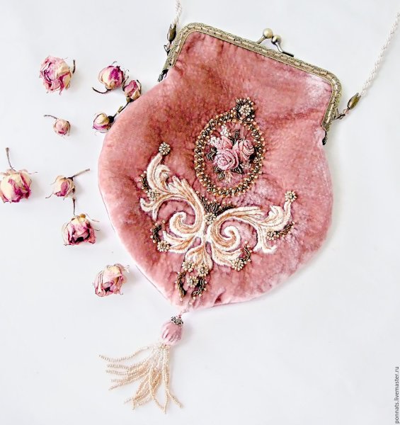 Театральные сумочки с фермуаром