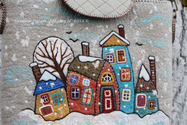 Панно из ткани домики