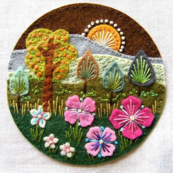 Объемное панно из фетра