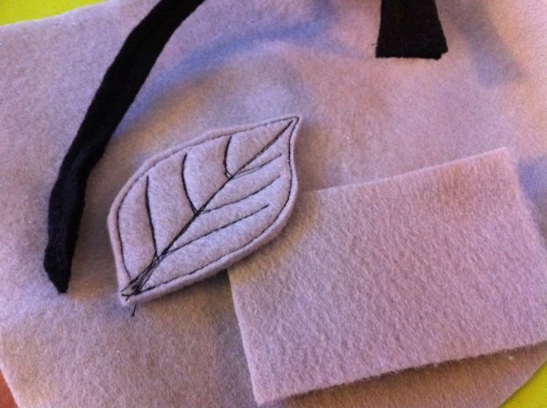 Аппликация из драпа