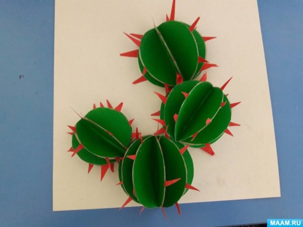 Кактус из цветной бумаги