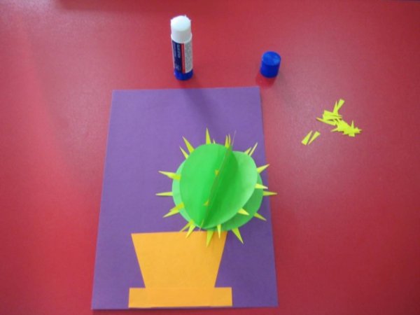 Объемная поделка Кактус