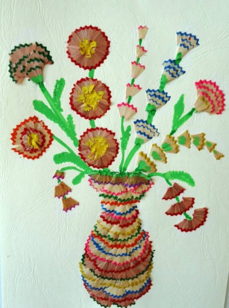 Подделка из Карандашевой стружки