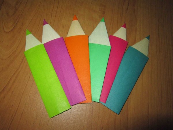 Закладка в виде карандаша