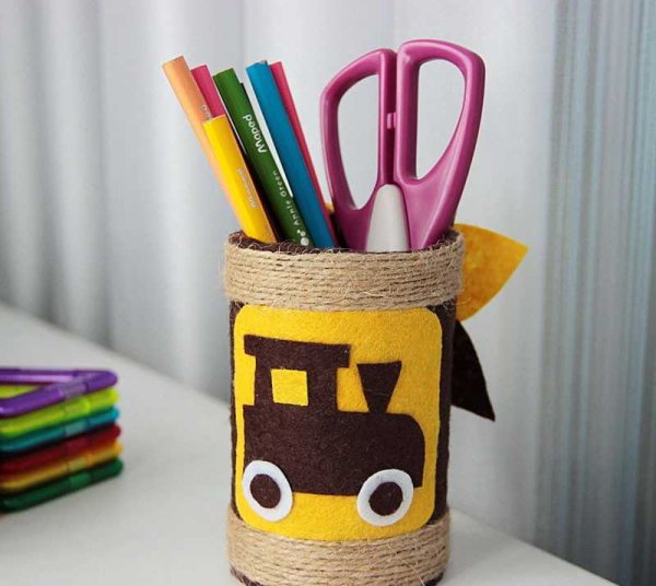 Подставка для карандашей из туалетных втулок