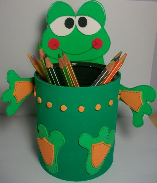 Подставка для карандашей из вторсырья