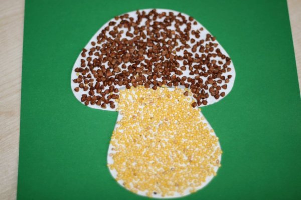 Аппликация с крупами для детей