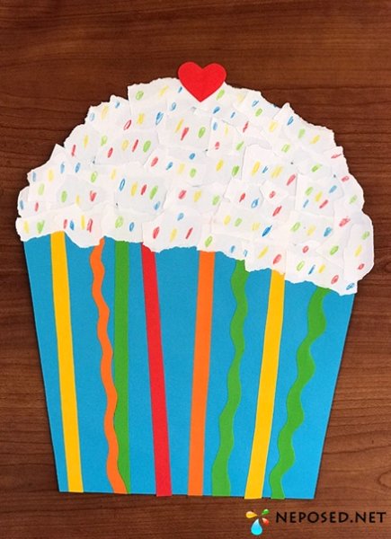 Аппликация кекс из бумаги