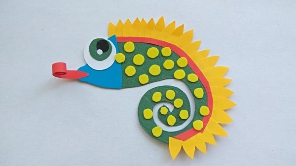 Поделка хамелеон из бумаги