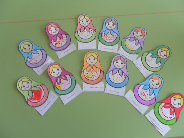 Аппликация Матрешка в младшей группе