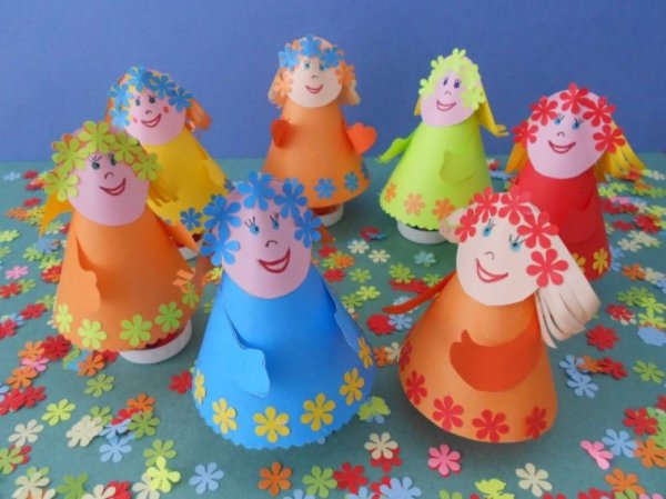 Матрешки из конусов