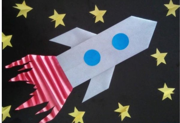 Аппликация ко Дню космонавтики