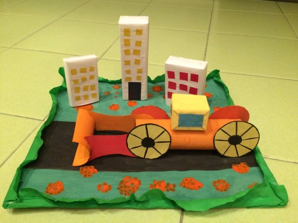 Поделка Строитель