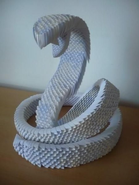 Оригами модули Кобра из бумаги