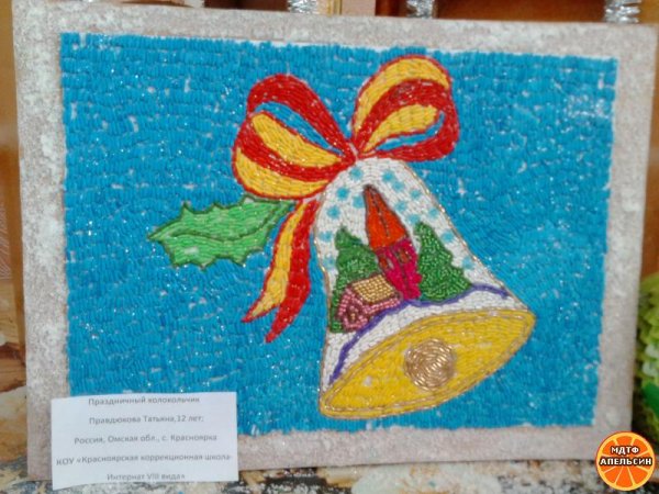 Аппликация из цветного риса