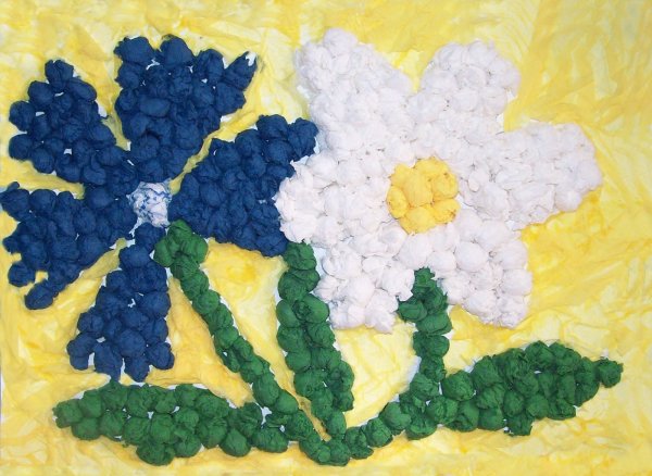 Аппликация из скрученных салфеток