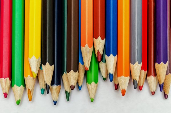 Коробка цветных карандашей