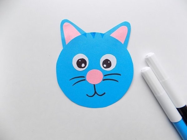 Аппликация котика из цветной бумаги