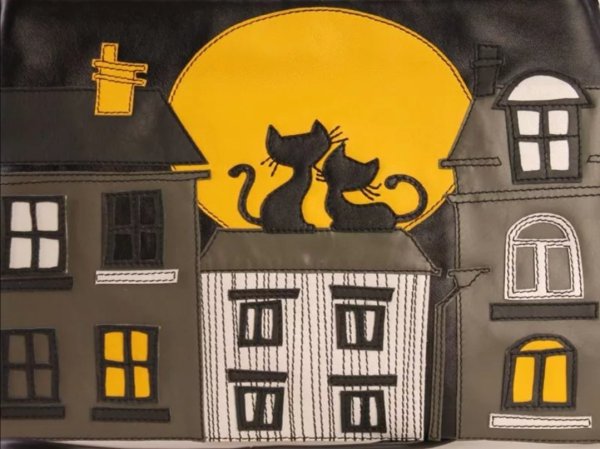 Домик для панно из кожи