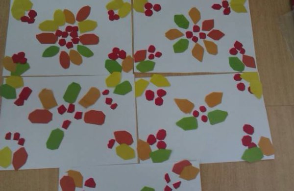 Аппликация осенний ковер в подготовительной группе Комарова