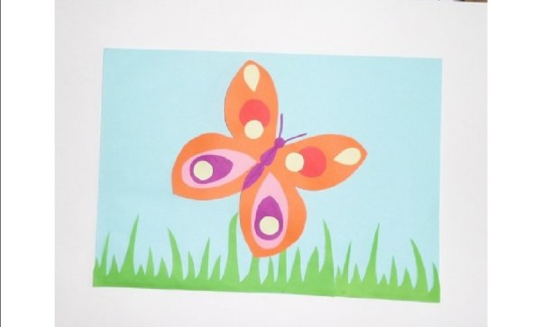 Аппликация бабочка из цветной бумаги
