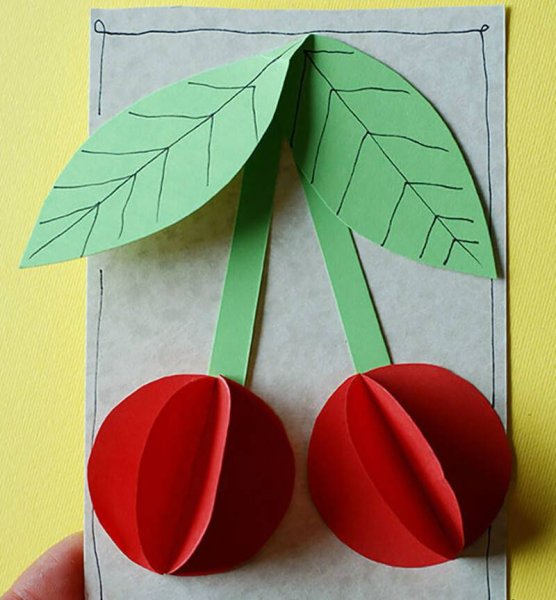 Объёмная аппликация из бумаги