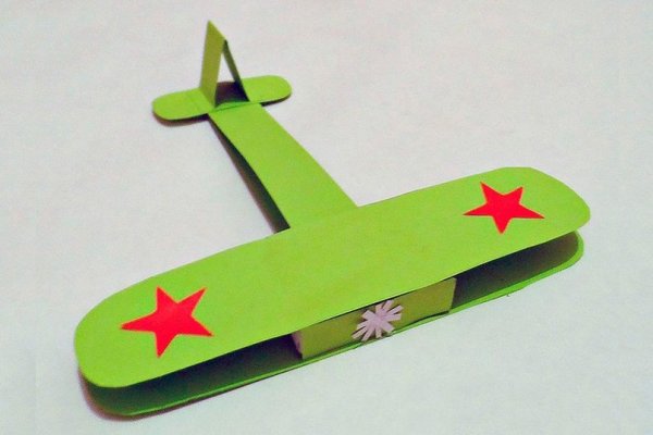 Поделка самолет