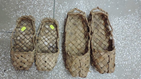 Поделка лапти