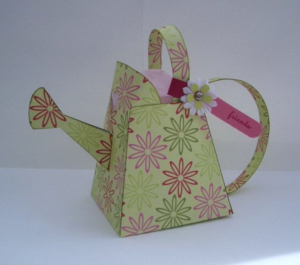 Объемная лейка из бумаги