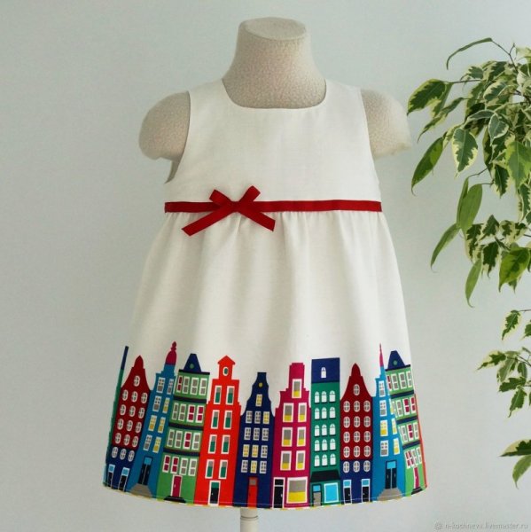 Сарафан с аппликацией для девочки